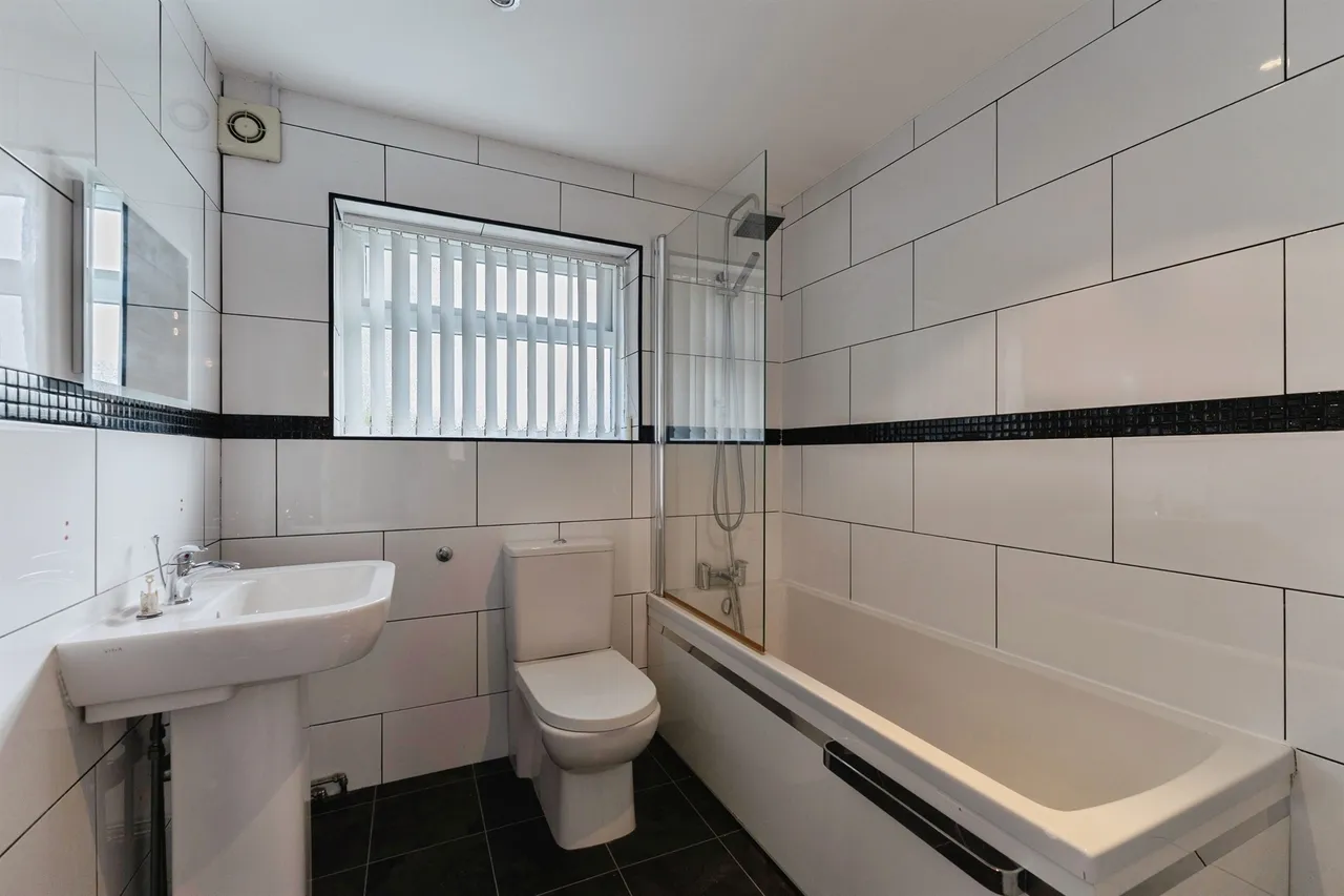 Sylvandale Grove, Wirral, CH62, photo 20