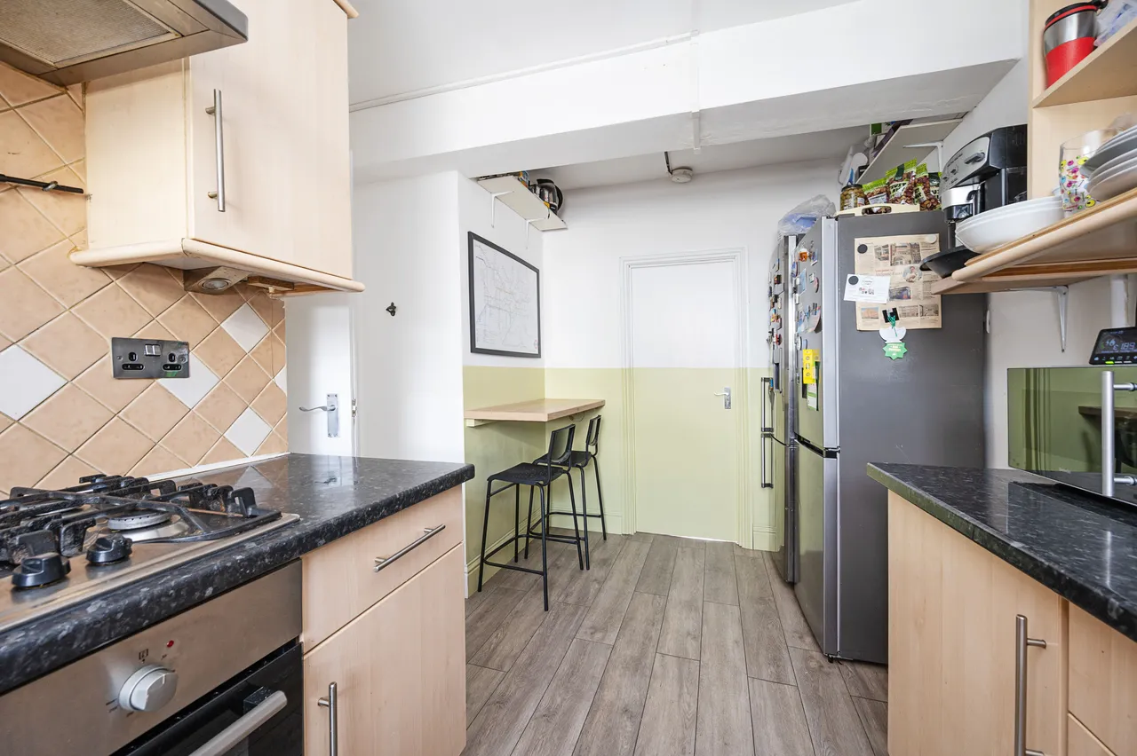 9 Hadfield House, Ellen Street, London, photo 8