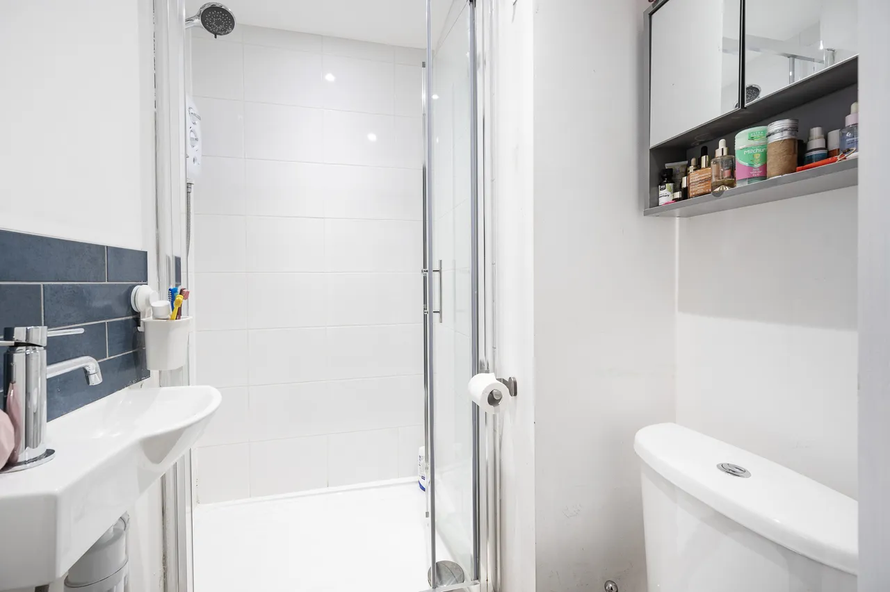 9 Hadfield House, Ellen Street, London, photo 6