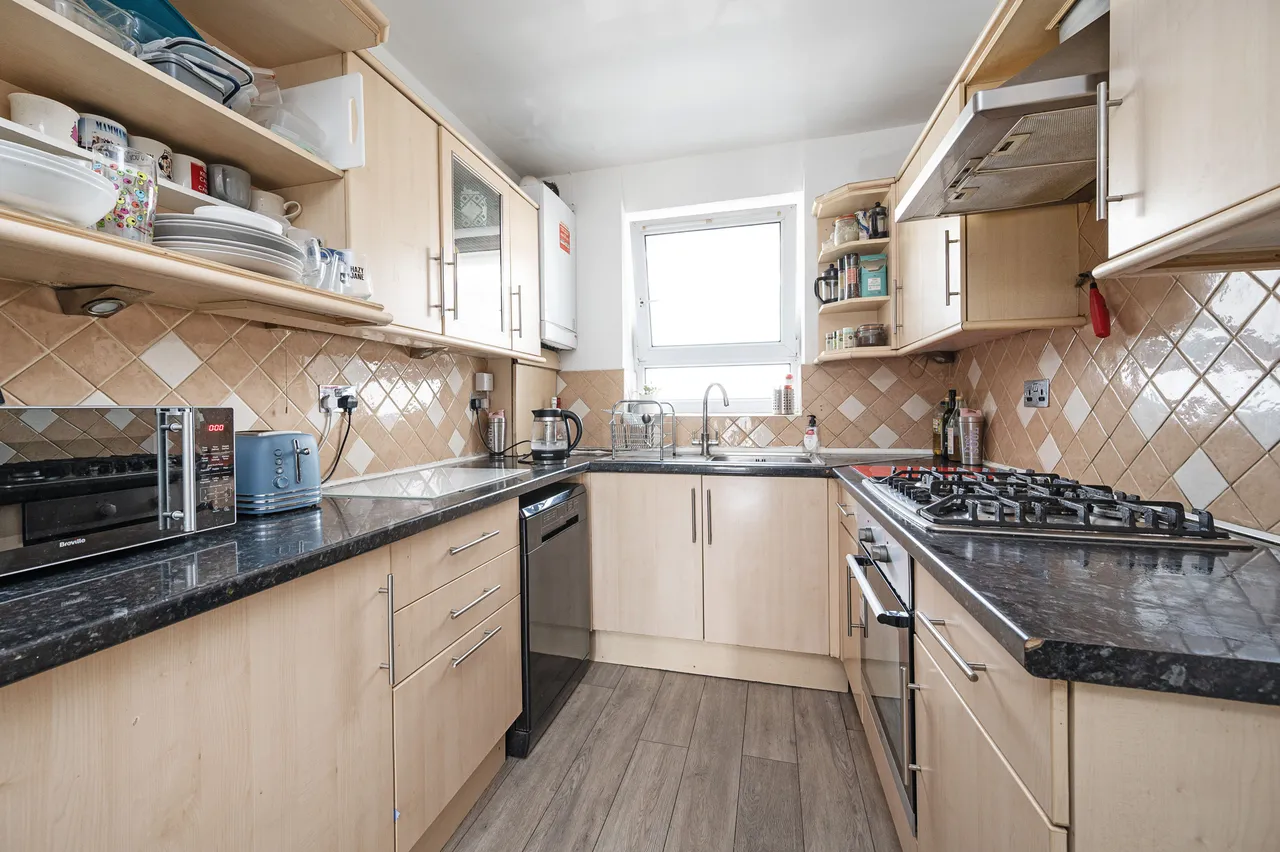 9 Hadfield House, Ellen Street, London, photo 4