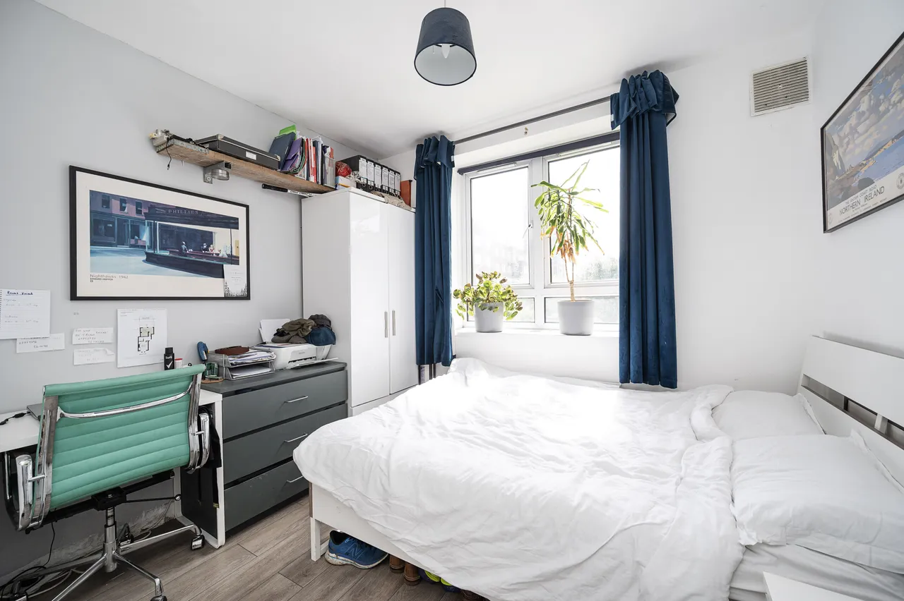 9 Hadfield House, Ellen Street, London, photo 5