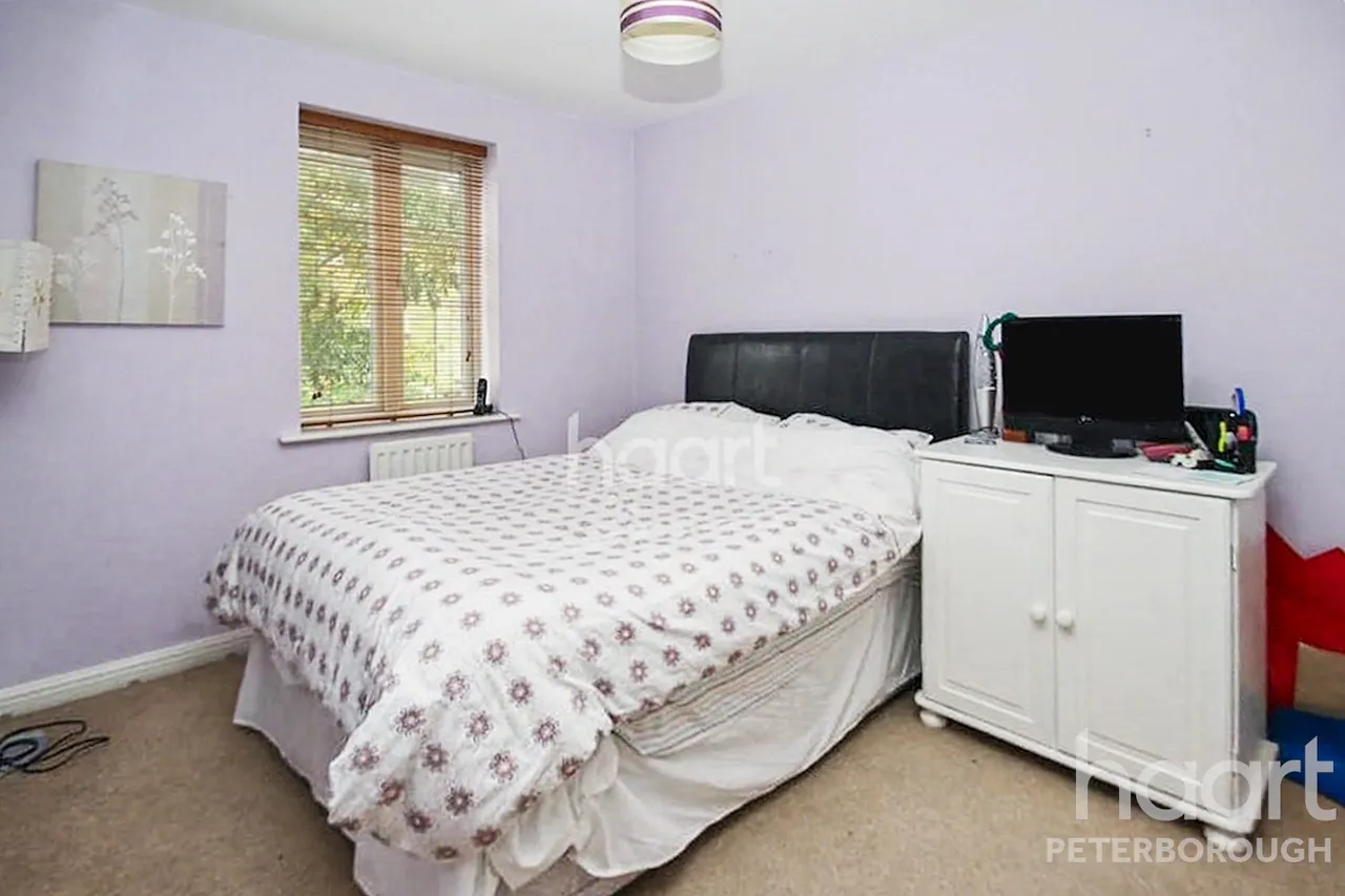 Eagle Way, Hampton Centre, PE7, photo 5