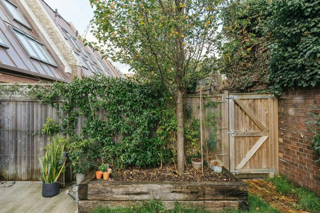 Apple Tree Road, London, N17, photo 30