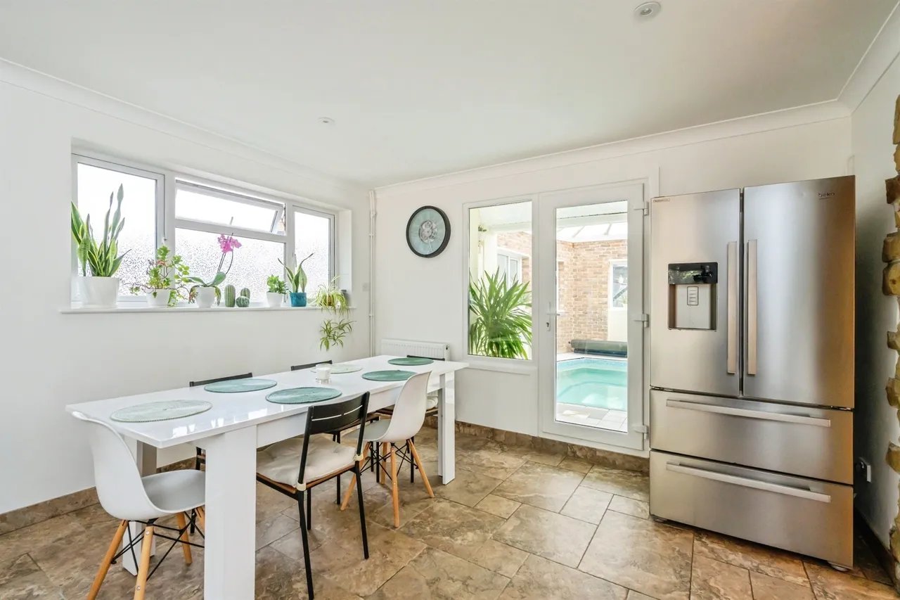 Aldwick Road, Bognor Regis, PO21, photo 3