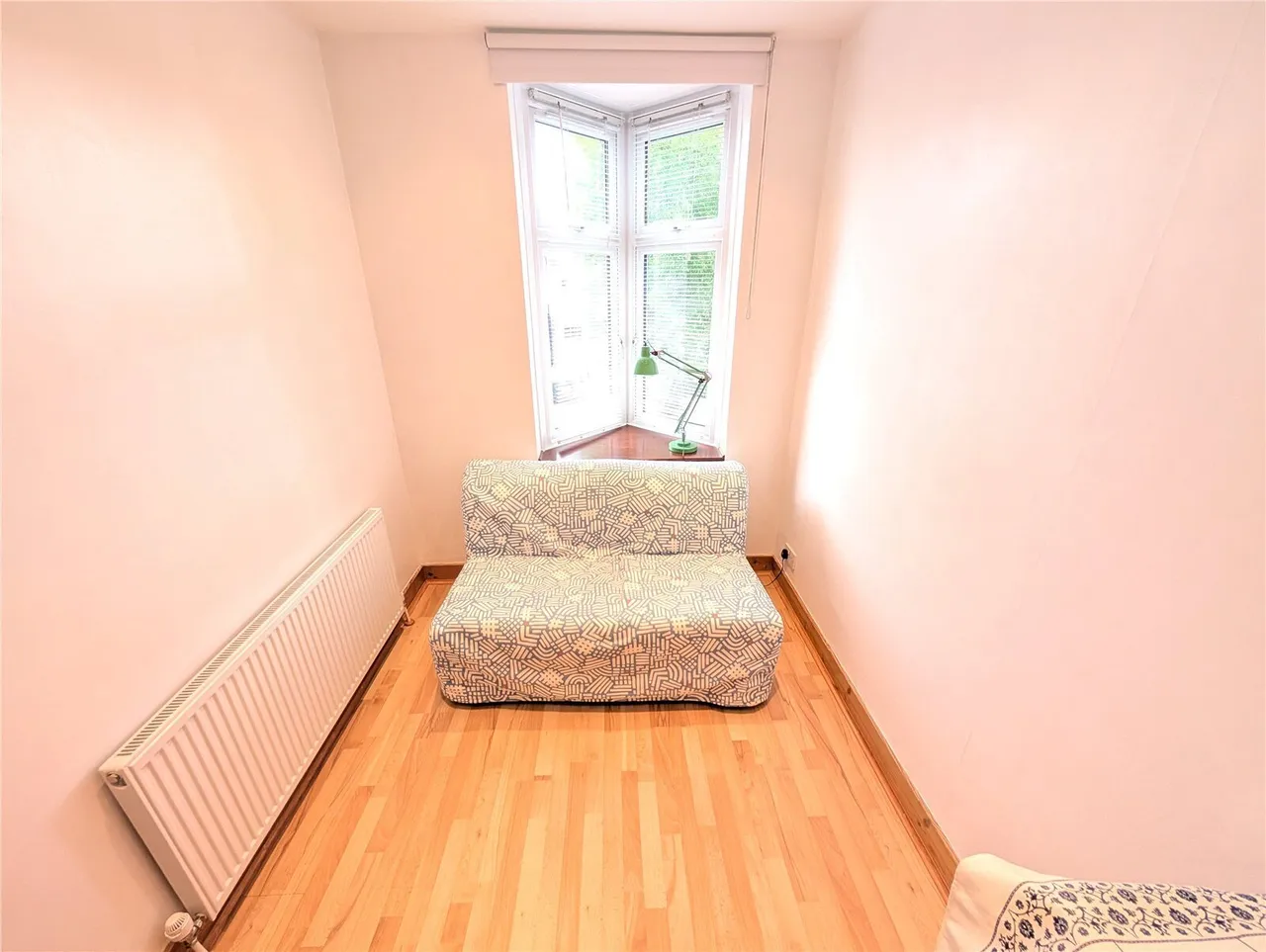 Forest Drive West, London, E11, photo 16
