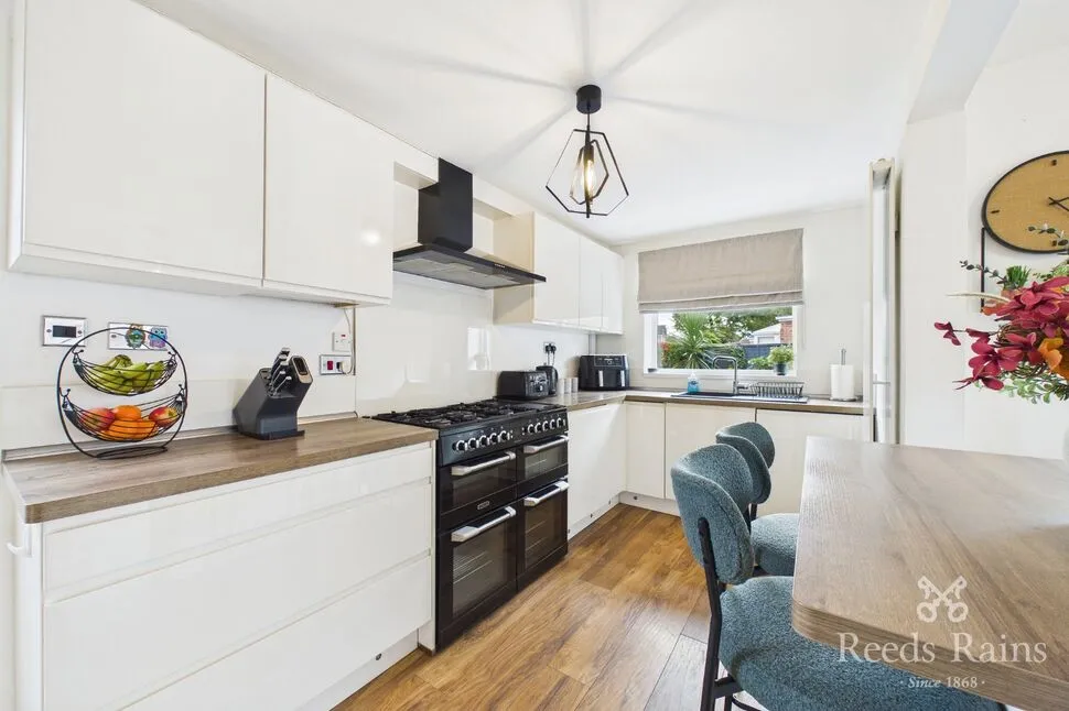 Woodlands Avenue, Wigginton, YO32, photo 13