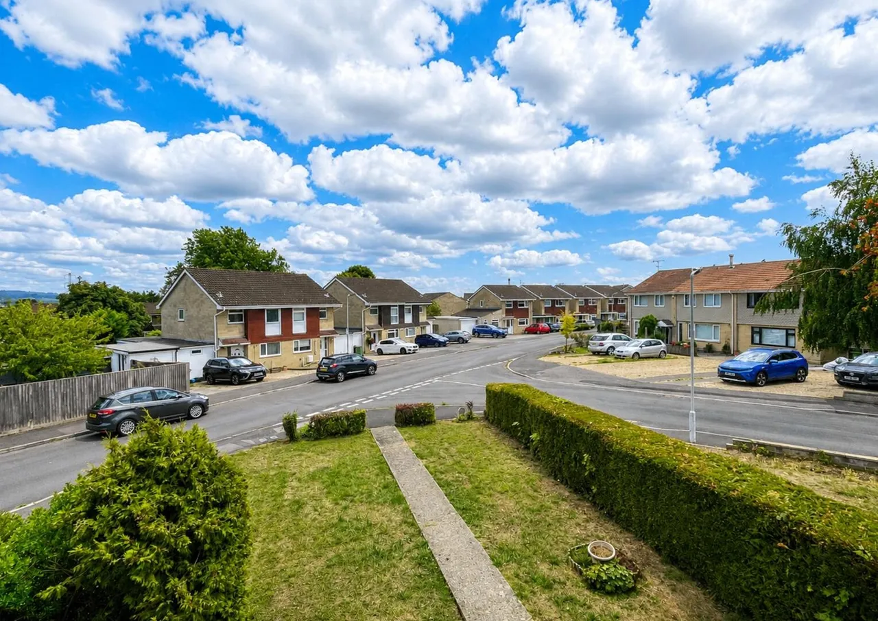 Wyville Road, Frome, Somerset BA11 2BS, photo 27