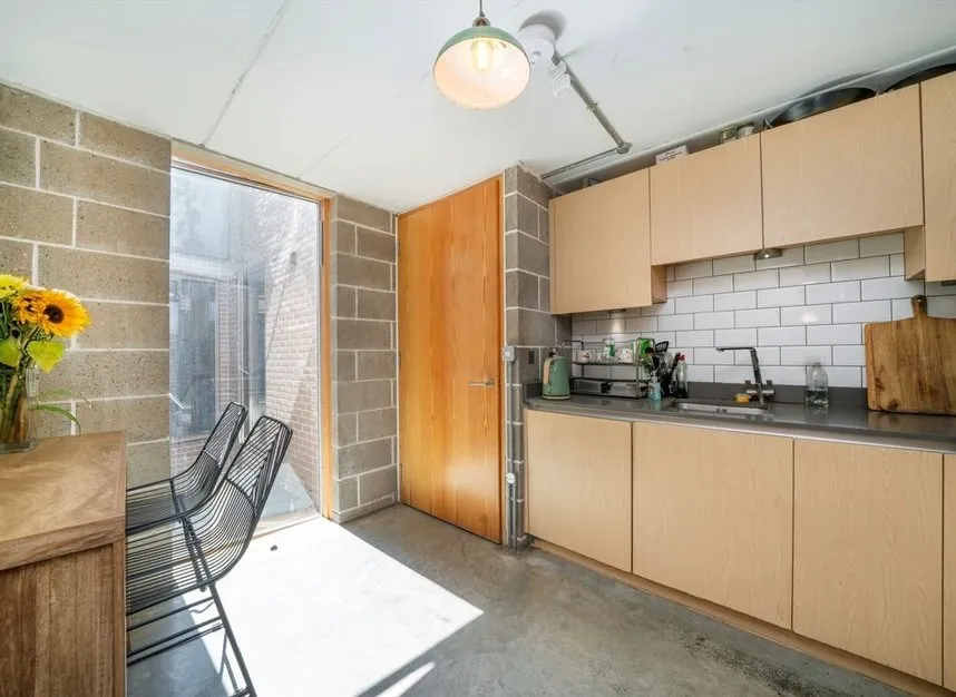 Belsham Street, Hackney, E9, photo 5