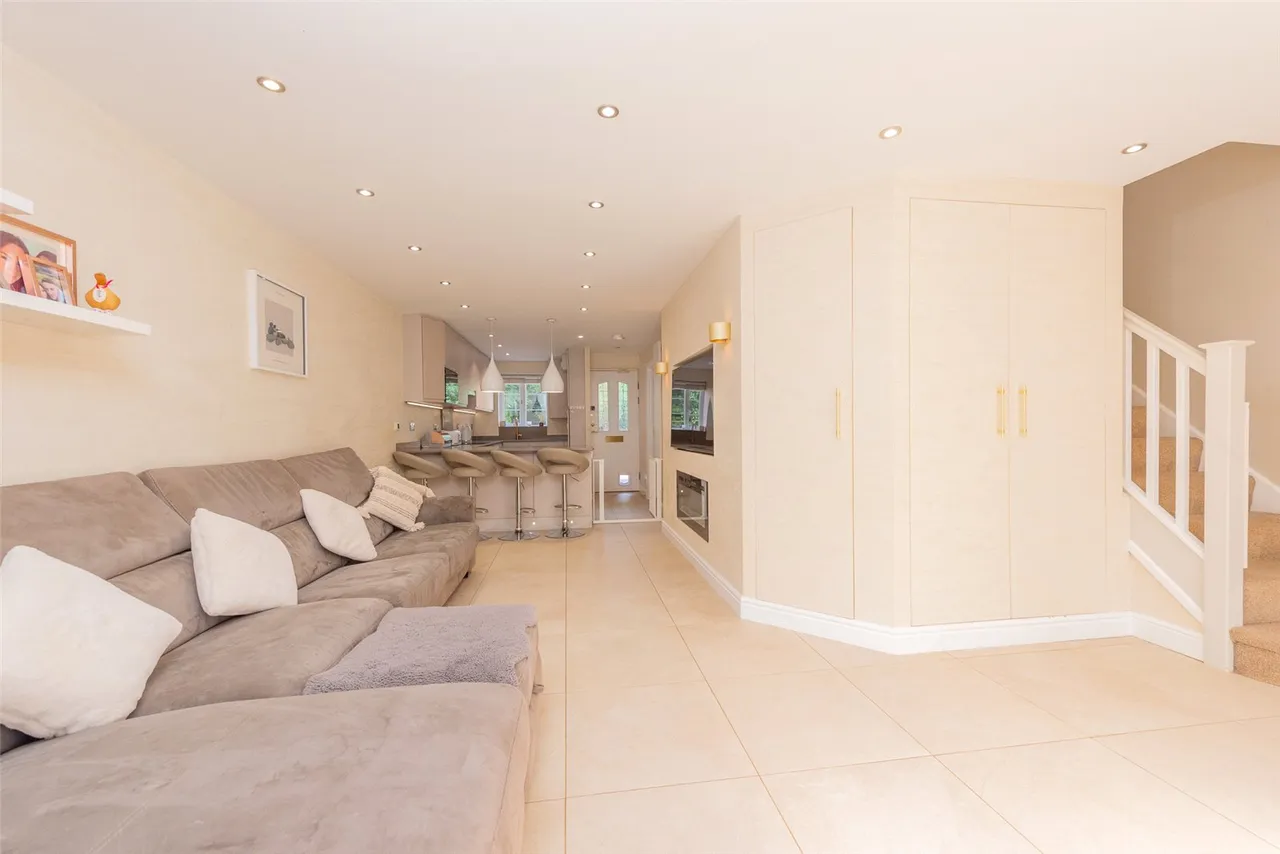 The Shrubbery, Farnborough, GU14 0RQ, photo 12