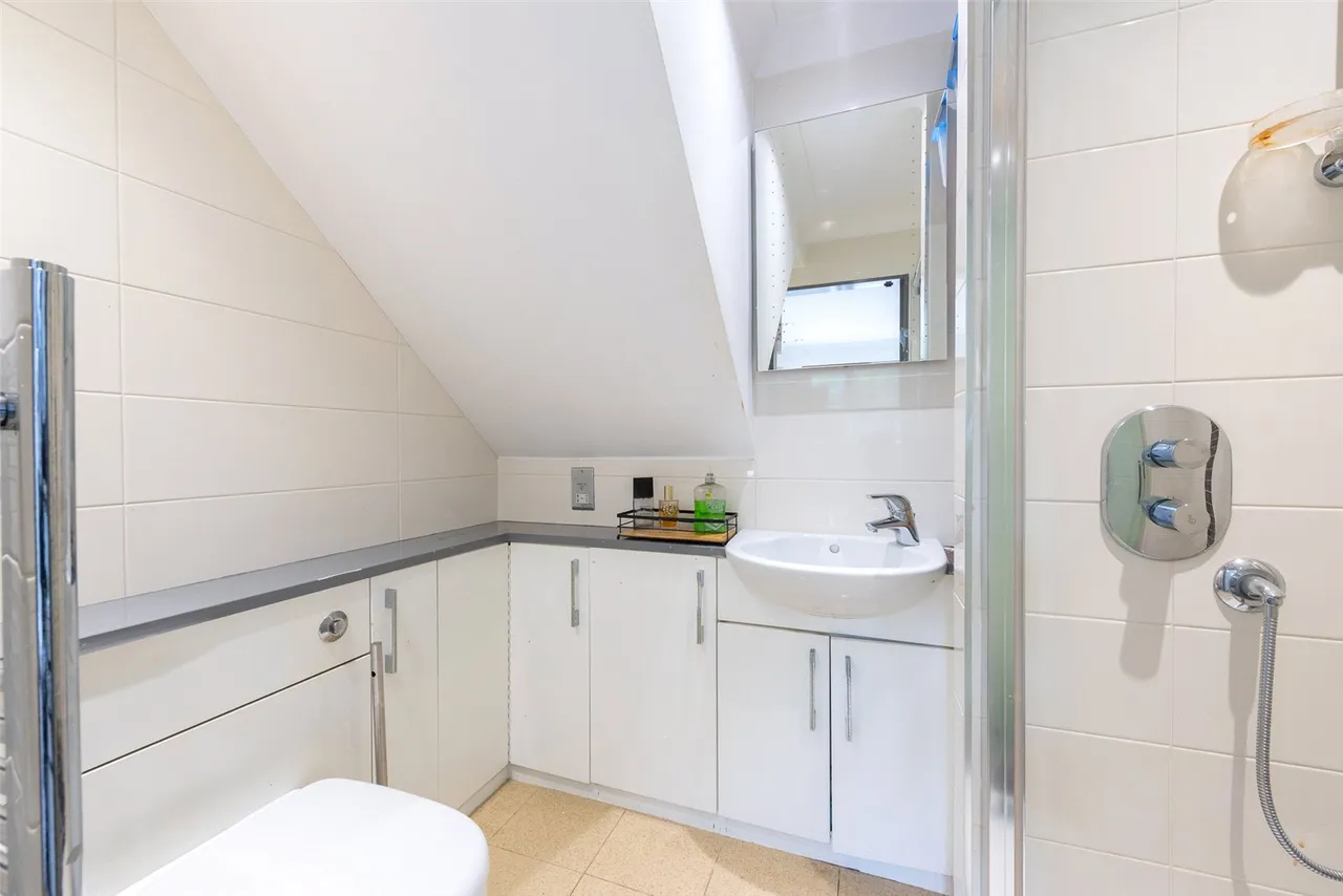 The Shrubbery, Farnborough, GU14 0RQ, photo 16