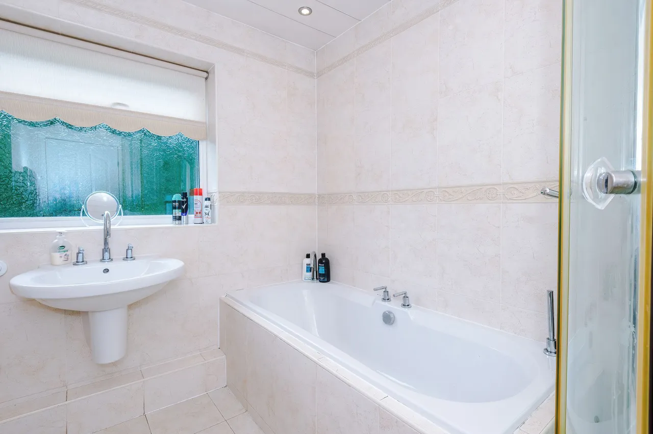 Weir Lane, Woolston, Warrington, Warrington, WA1 4QQ, photo 22