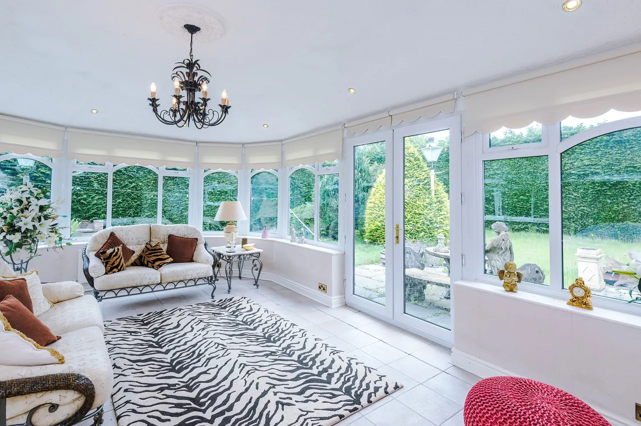 Weir Lane, Woolston, Warrington, Warrington, WA1 4QQ, photo 12