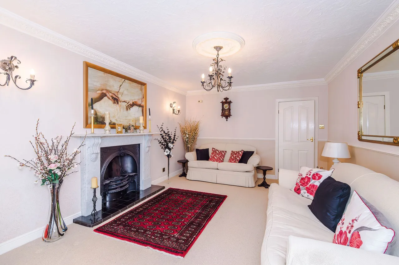 Weir Lane, Woolston, Warrington, Warrington, WA1 4QQ, photo 3