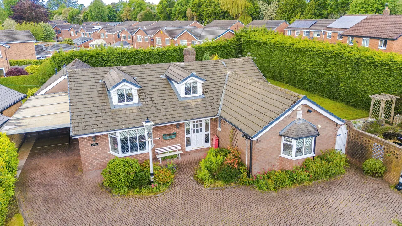 Weir Lane, Woolston, Warrington, Warrington, WA1 4QQ, photo 5
