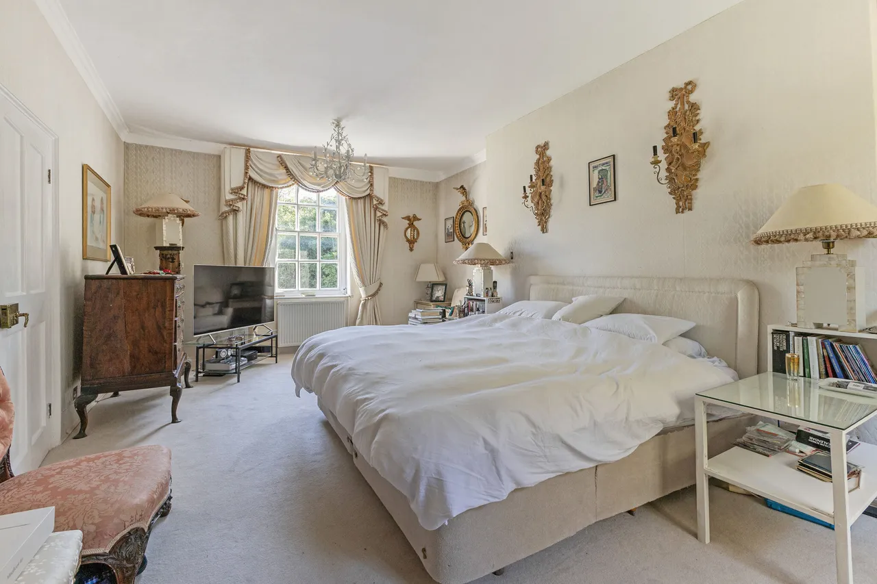 Chalk Lane, Epsom, KT18, photo 10