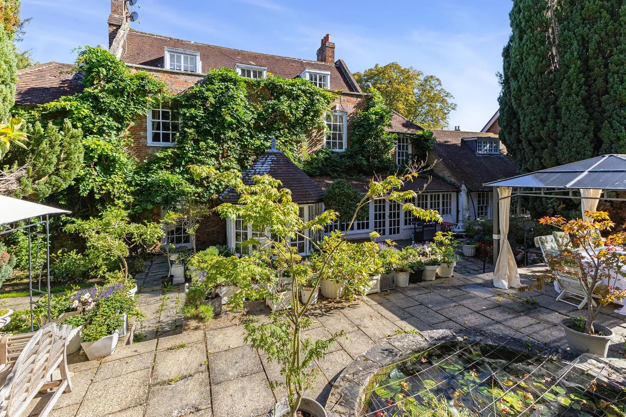 Chalk Lane, Epsom, KT18, photo 15