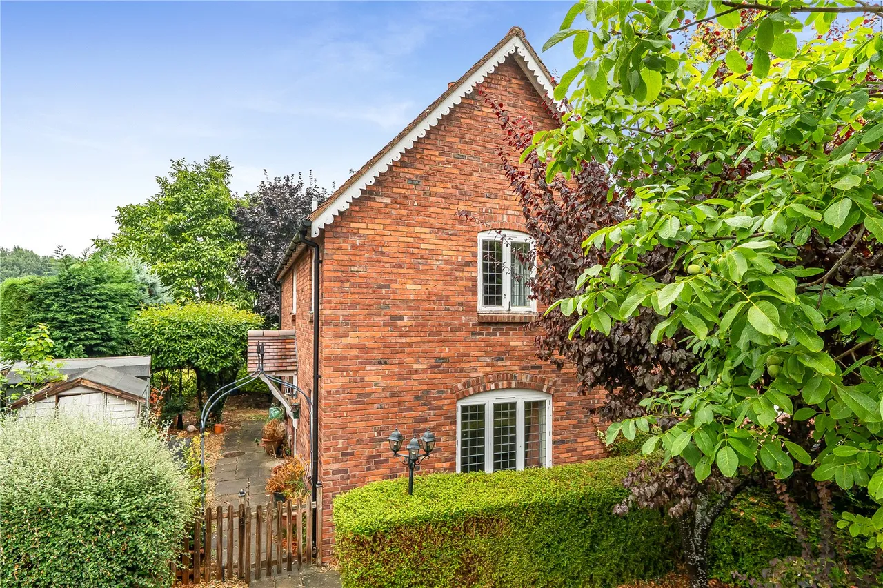 3 bed house for sale — Orleton Court, Orleton, Ludlow, Herefordshire, SY8 4HS