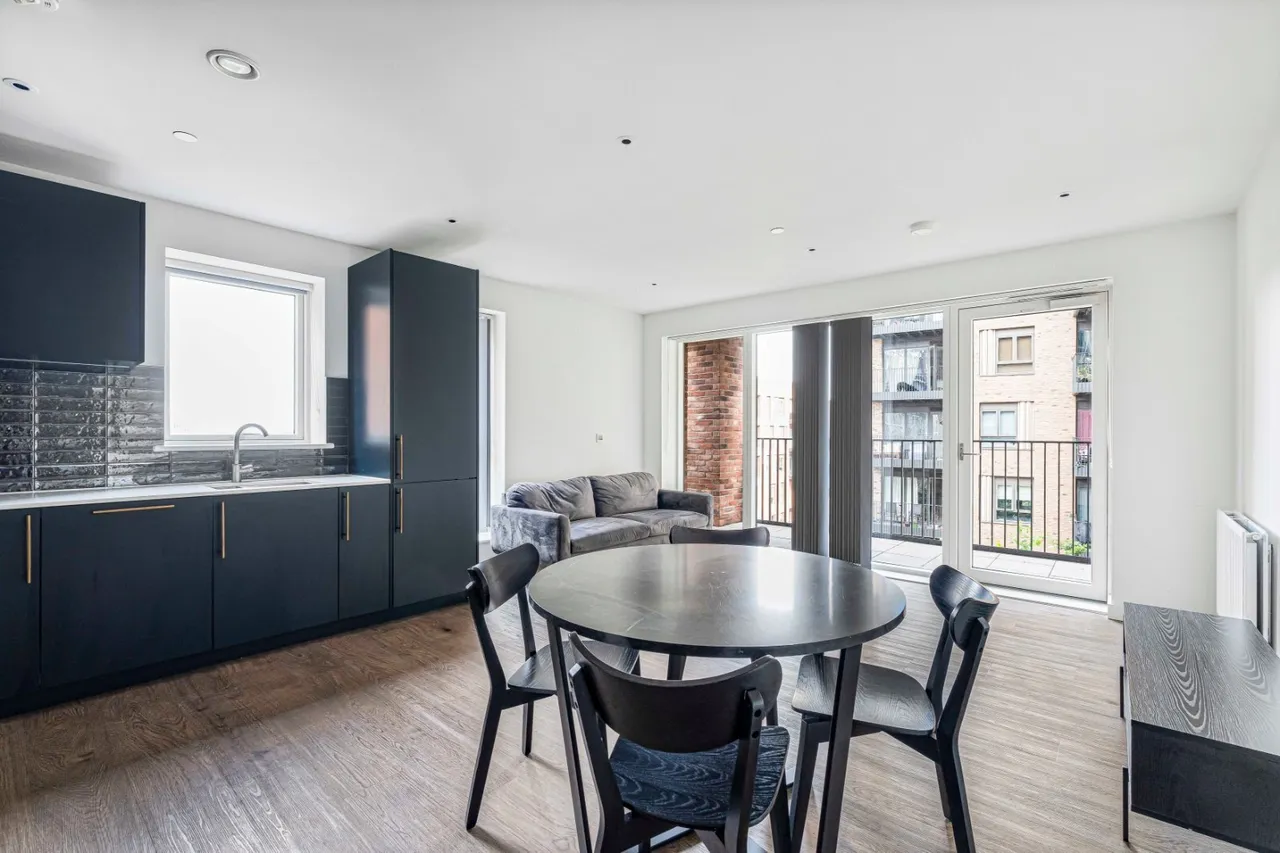 Mary Neuner Road, London, N8, photo 5