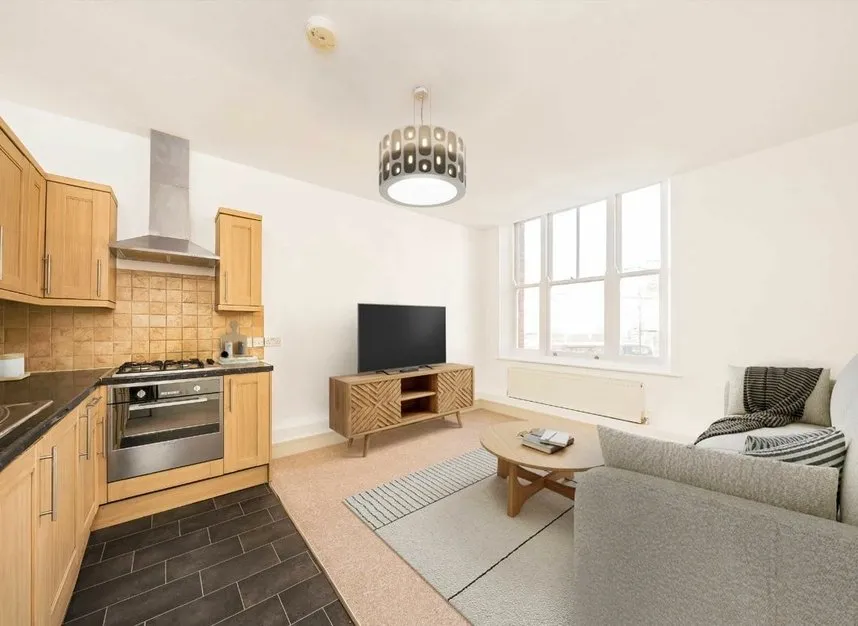 1 bed flat for sale — Streatham High Road, Streatham, SW16