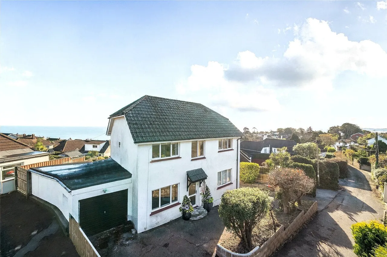 4 bed property for sale, Oak Hill Cross Road, Teignmouth, TQ14