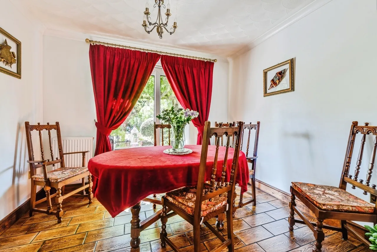 Wills Avenue, SWINDON, Wiltshire, SN1, photo 5