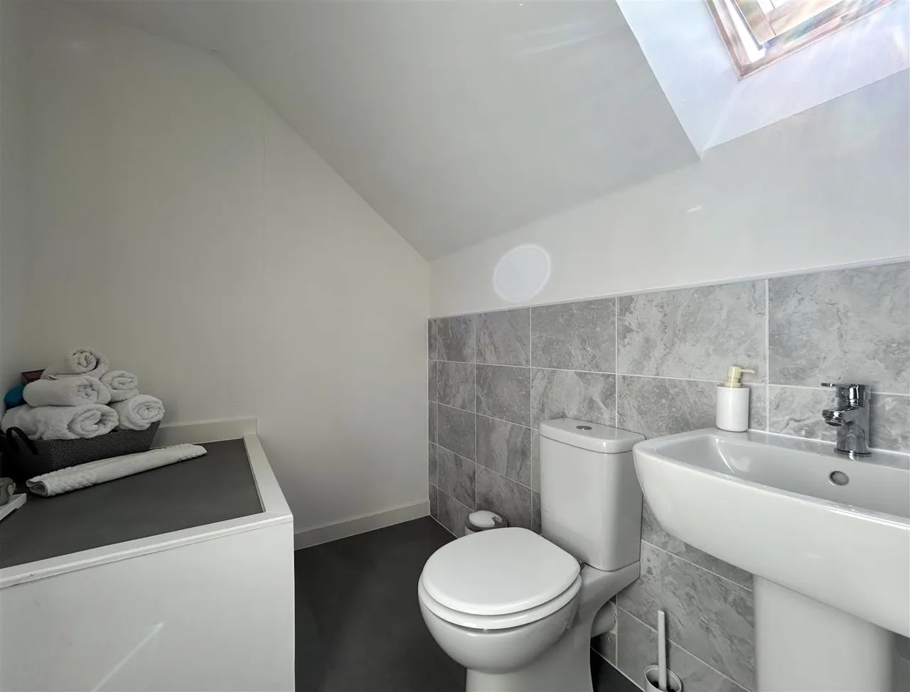 Gainey Gardens, Chippenham, SN15, photo 13