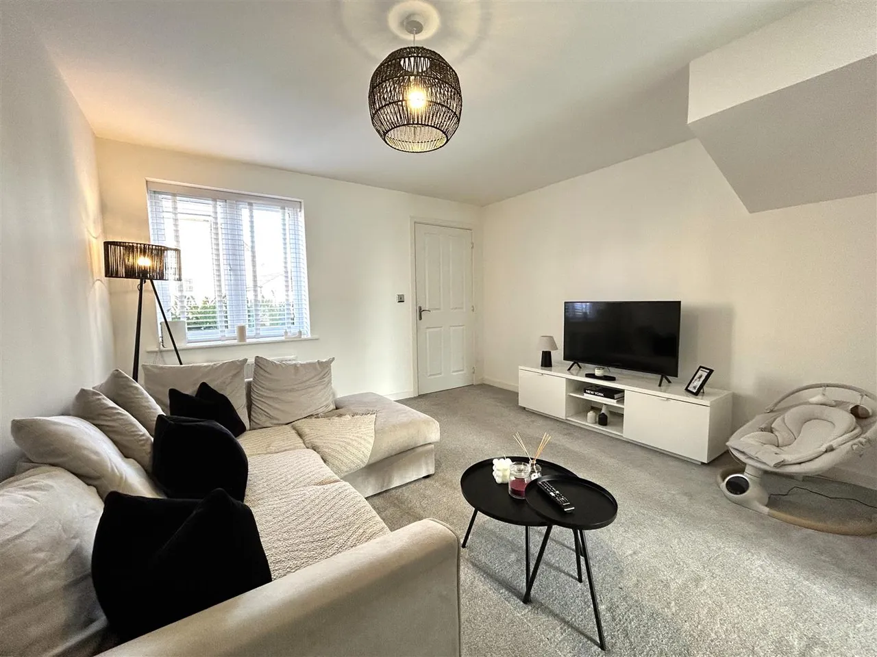 Gainey Gardens, Chippenham, SN15, photo 3