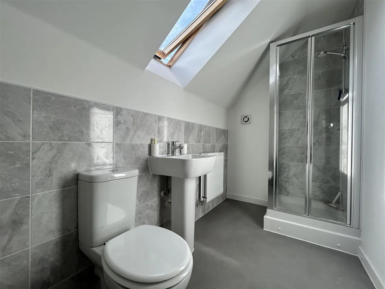 Gainey Gardens, Chippenham, SN15, photo 12