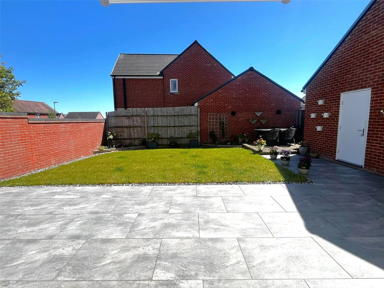 St. Catherine Road, Basingstoke, Hampshire, RG24 9XG, photo 4