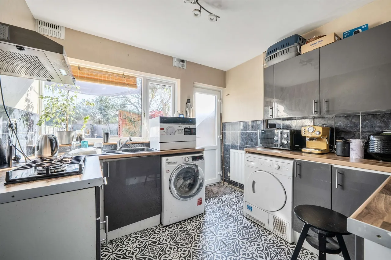 Parkeston Crescent, Birmingham, B44, photo 5