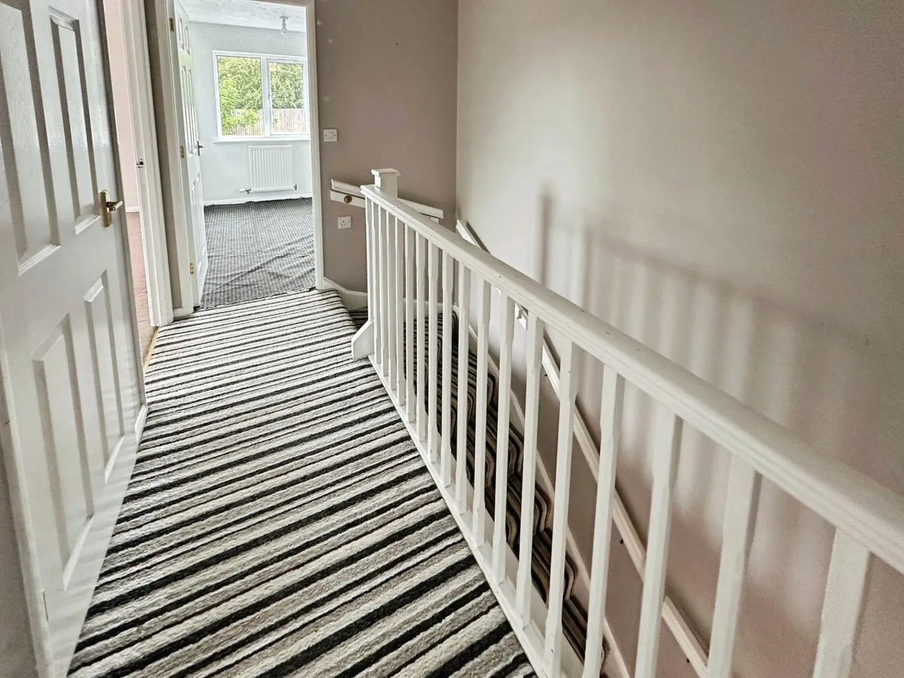 Stirling Close, Church Gresley, DE11, photo 8