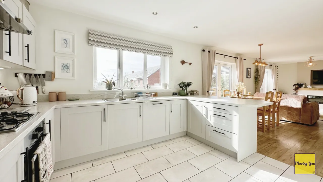 Clos Y Lili, Coity, Bridgend, Mid Glamorgan, photo 5