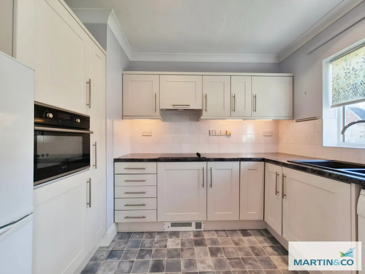 Coverdale Court, Yeovil, photo 2