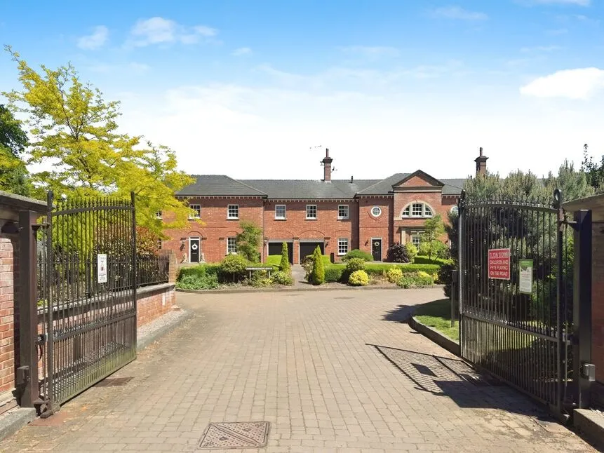 Lawton Hall Drive, Church Lawton, Cheshire, ST7, photo 2