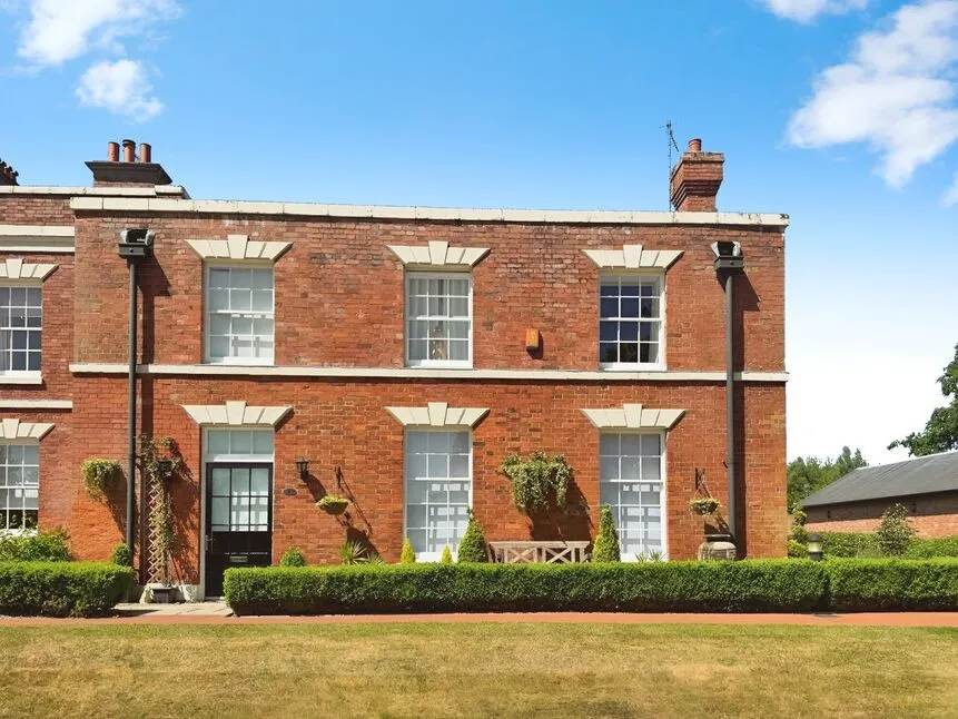 Lawton Hall Drive, Church Lawton, Cheshire, ST7, photo 3