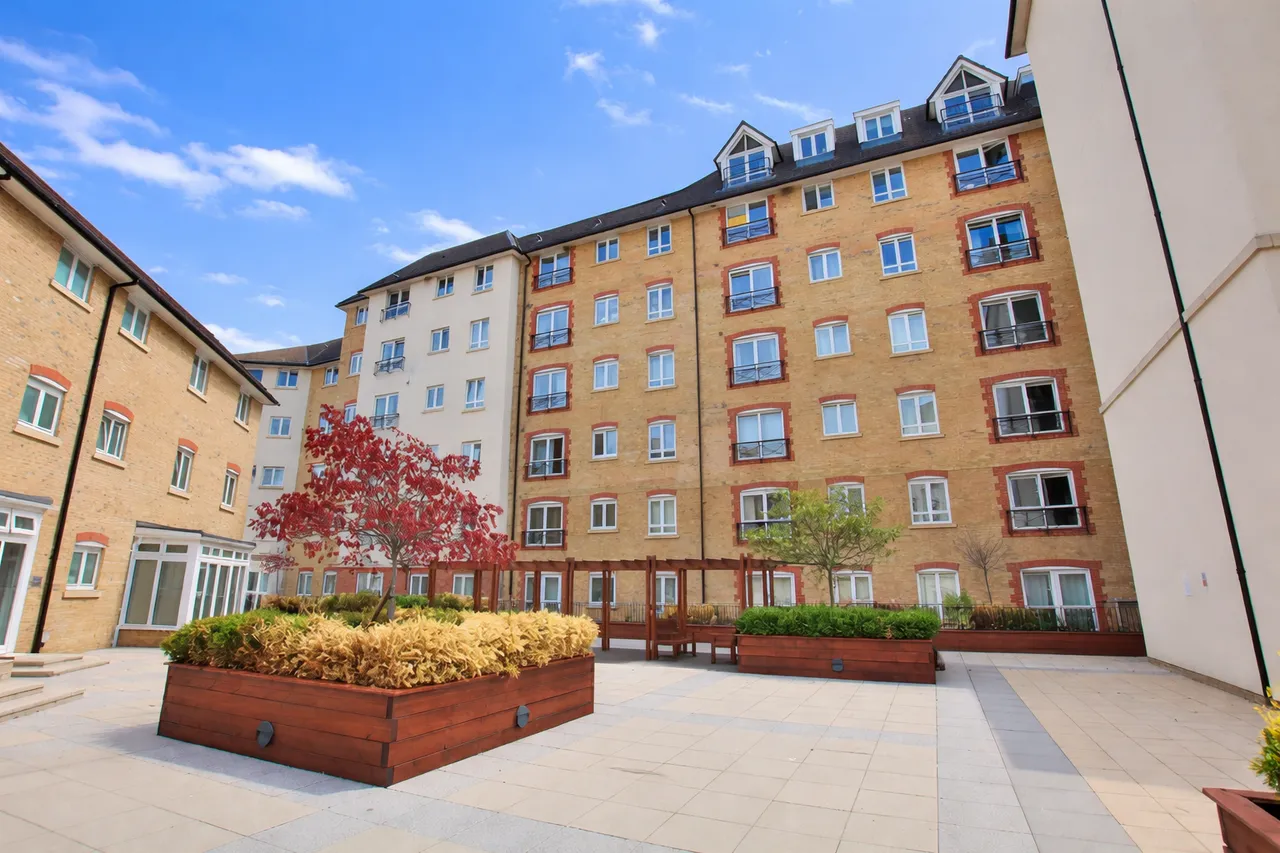 2 bed flat for sale — Broad Street, Northampton, NN1 2HQ