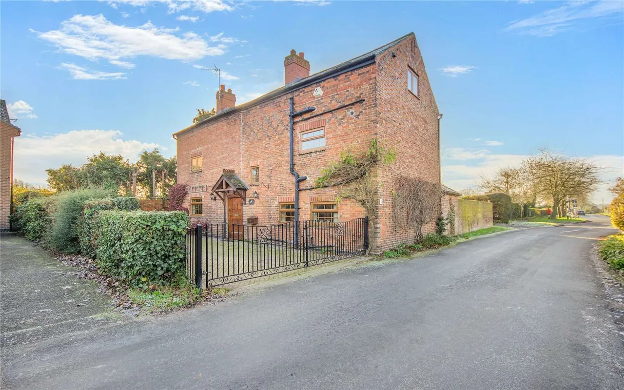 5 bed house for sale — Far Lane, Normanton on Soar, Loughborough, Nottinghamshire, LE12 5HA
