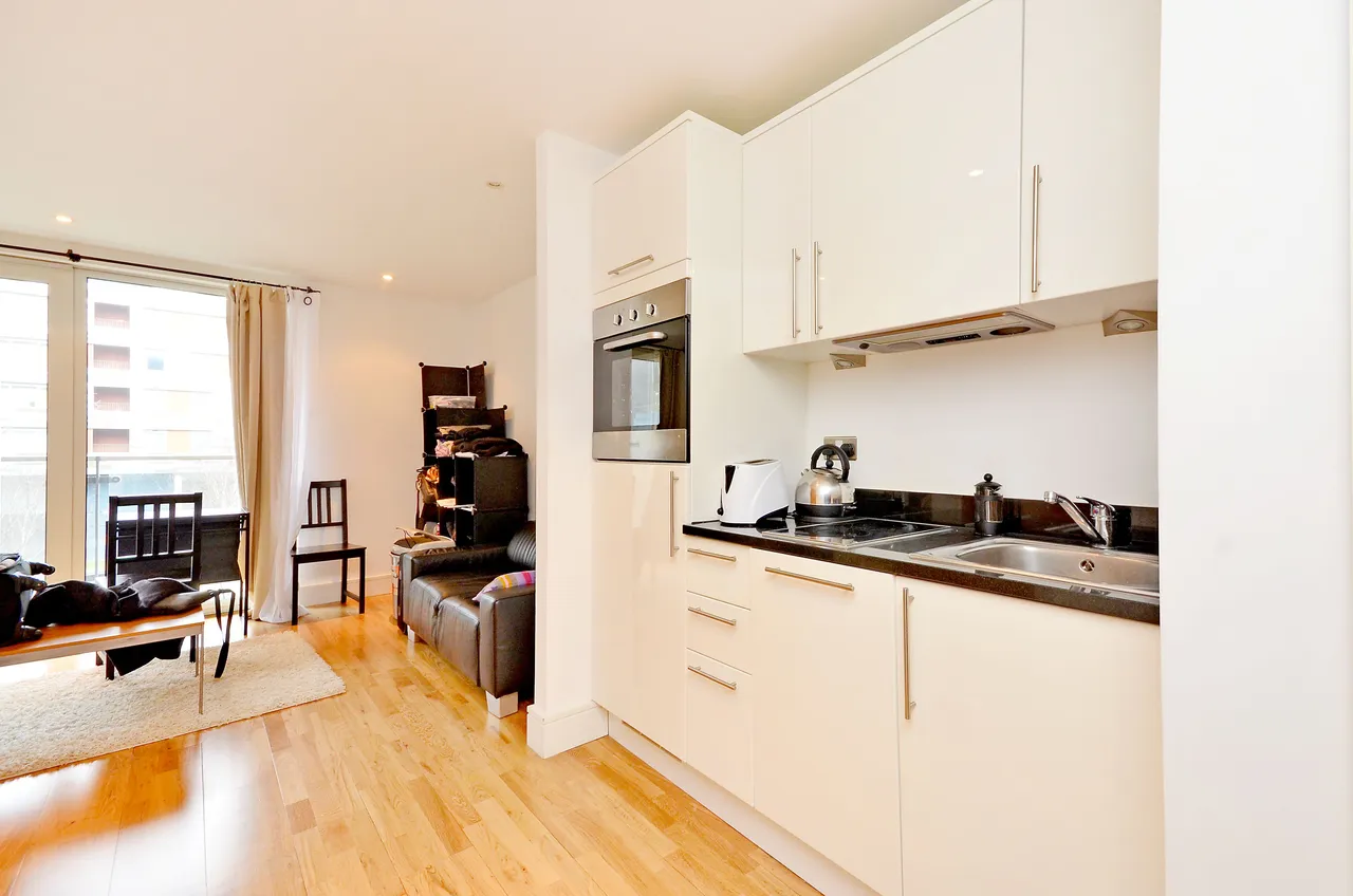 Flat 207, 25 Indescon Square, London, photo 4