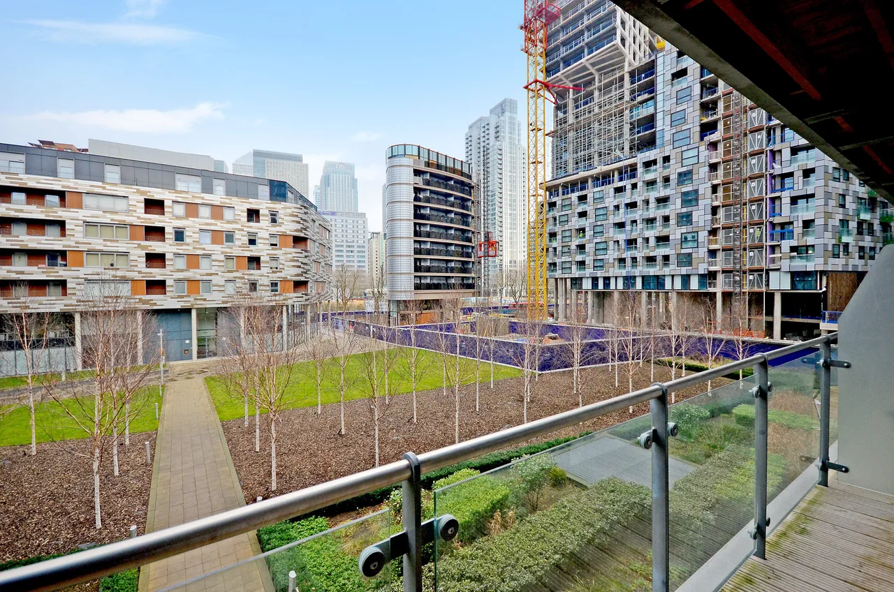 Flat 207, 25 Indescon Square, London, photo 5