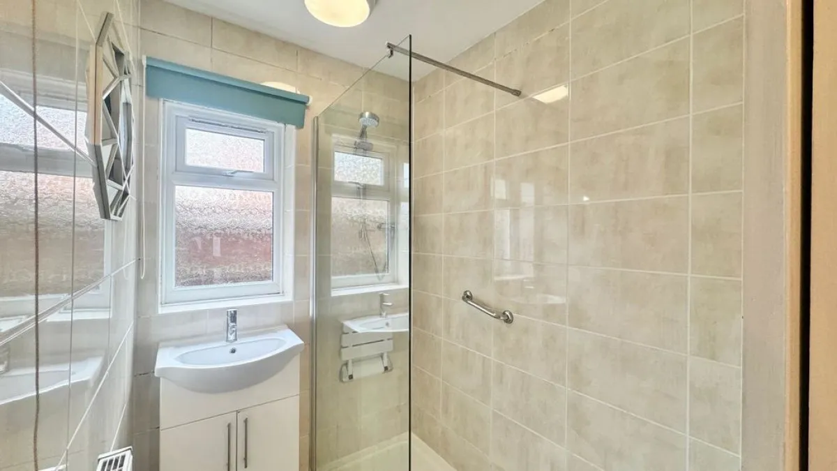 Aubourn Avenue, Lincoln, photo 10