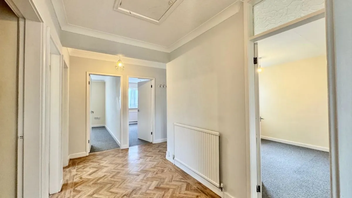 Aubourn Avenue, Lincoln, photo 11