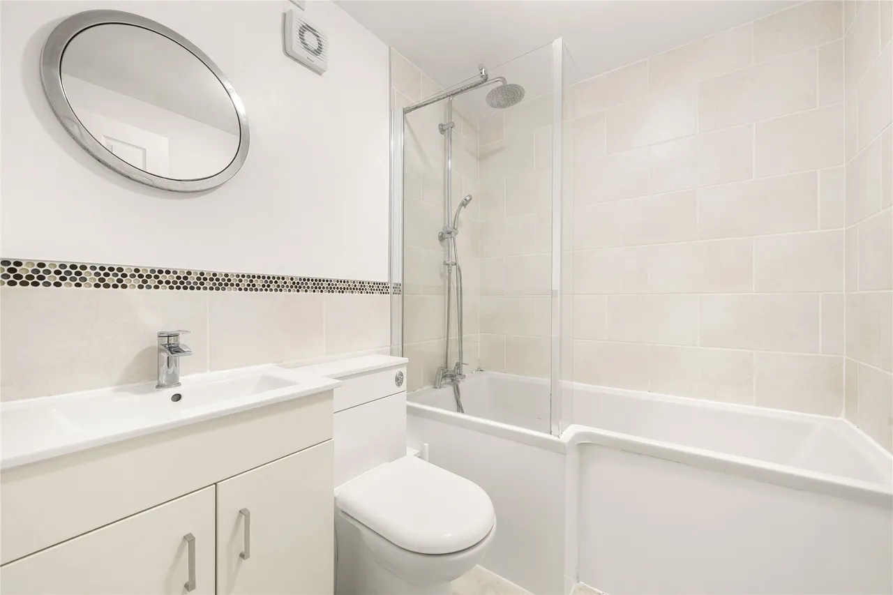 Garson Road, Esher, KT10, photo 7