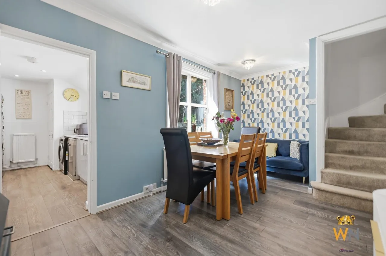 Rayleigh Road, Hutton, CM13, photo 8