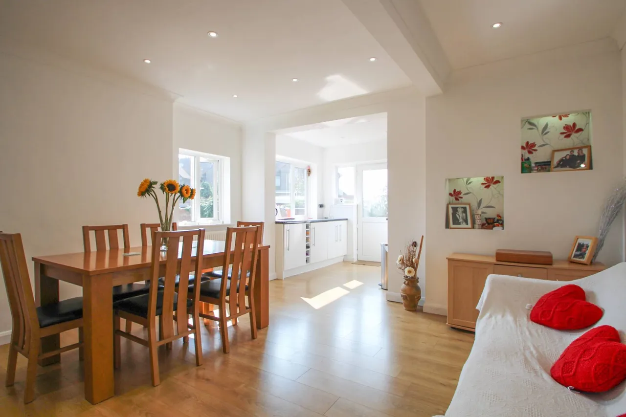 Lawford Gardens, Dartford, photo 5
