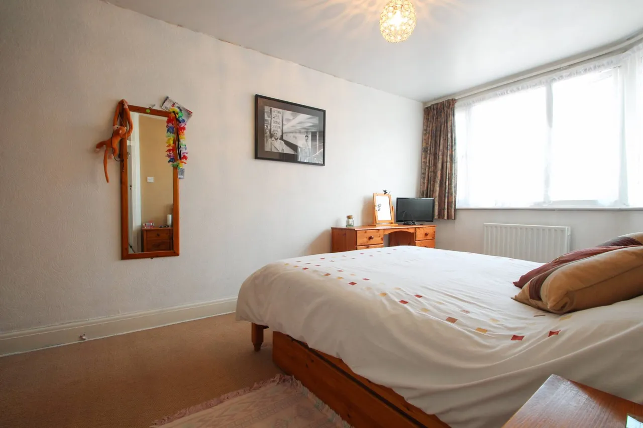 Lawford Gardens, Dartford, photo 8