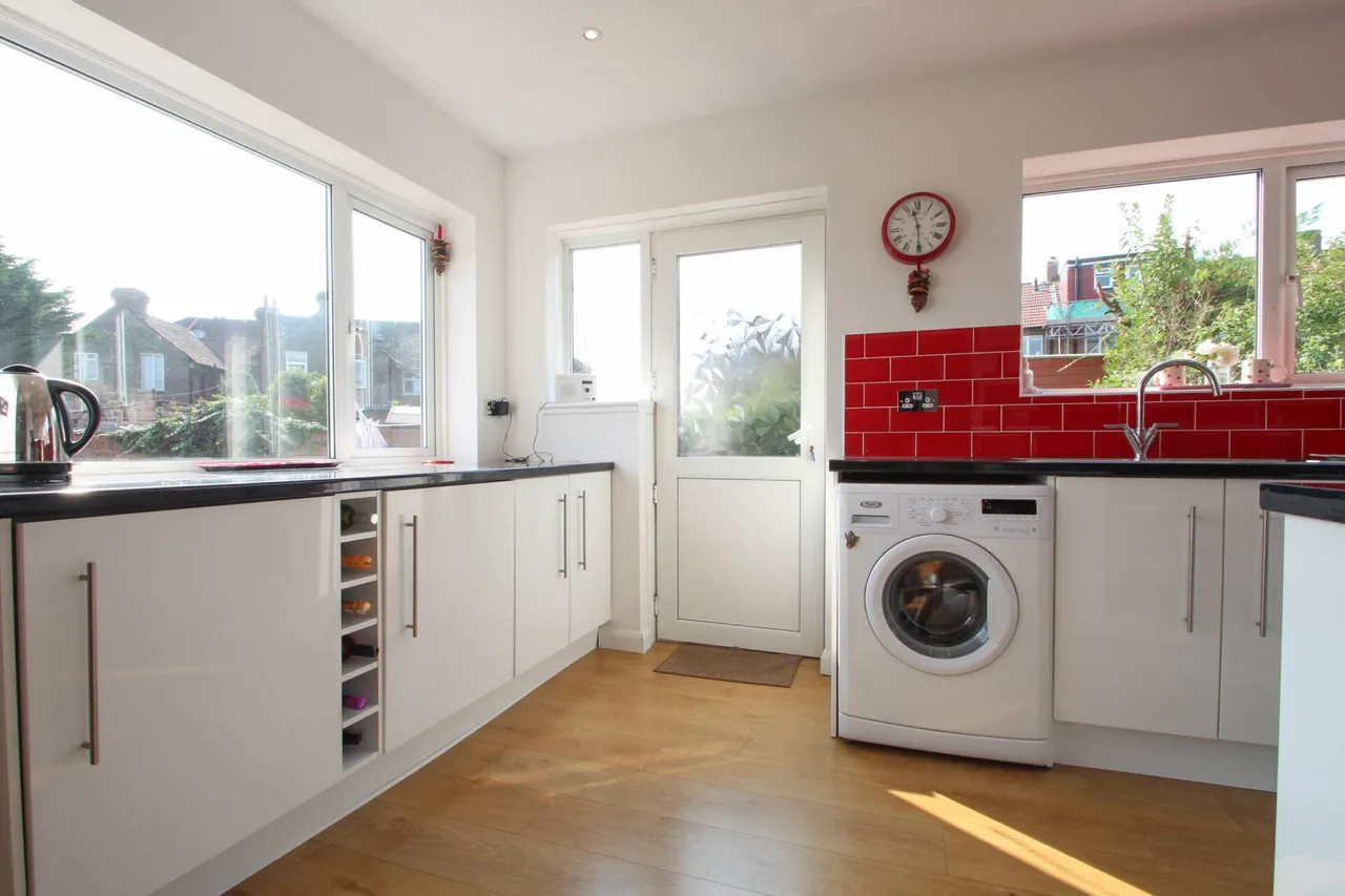 Lawford Gardens, Dartford, photo 6