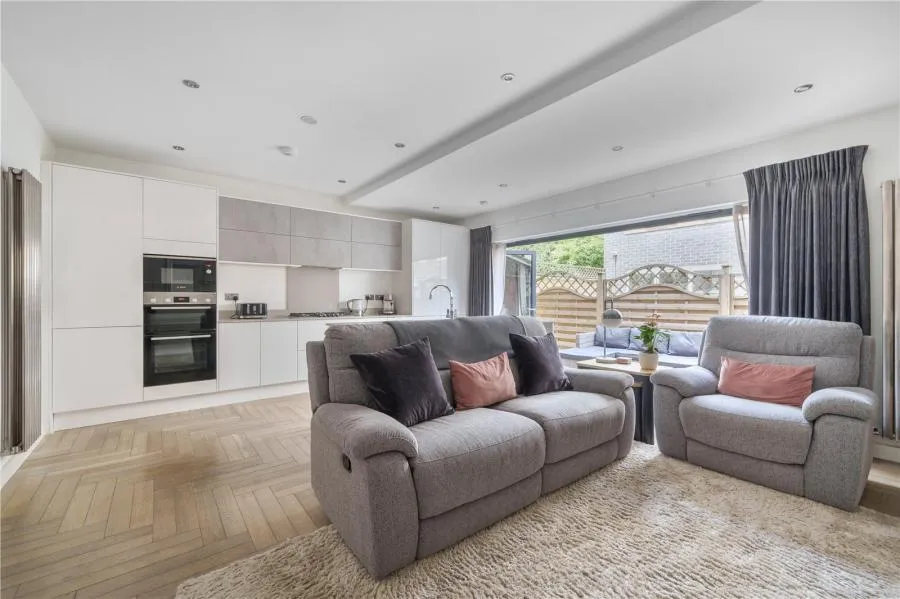 Smithys Mews, London, E10, photo 18