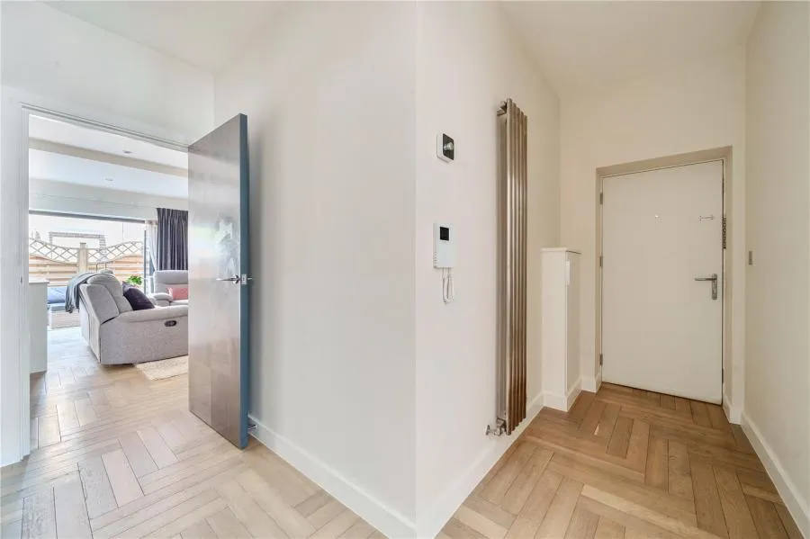Smithys Mews, London, E10, photo 17