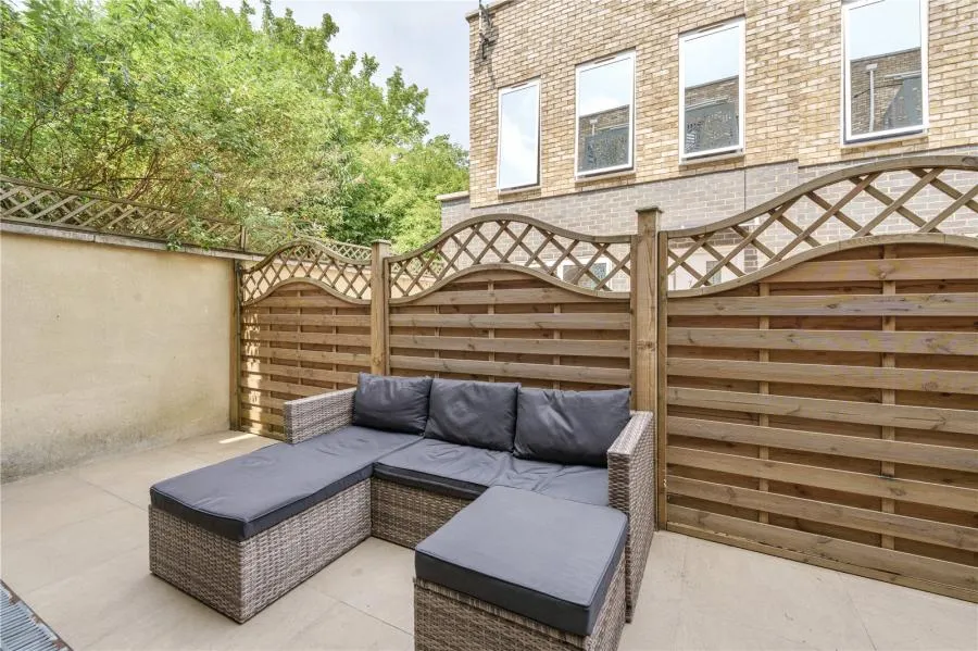 Smithys Mews, London, E10, photo 20