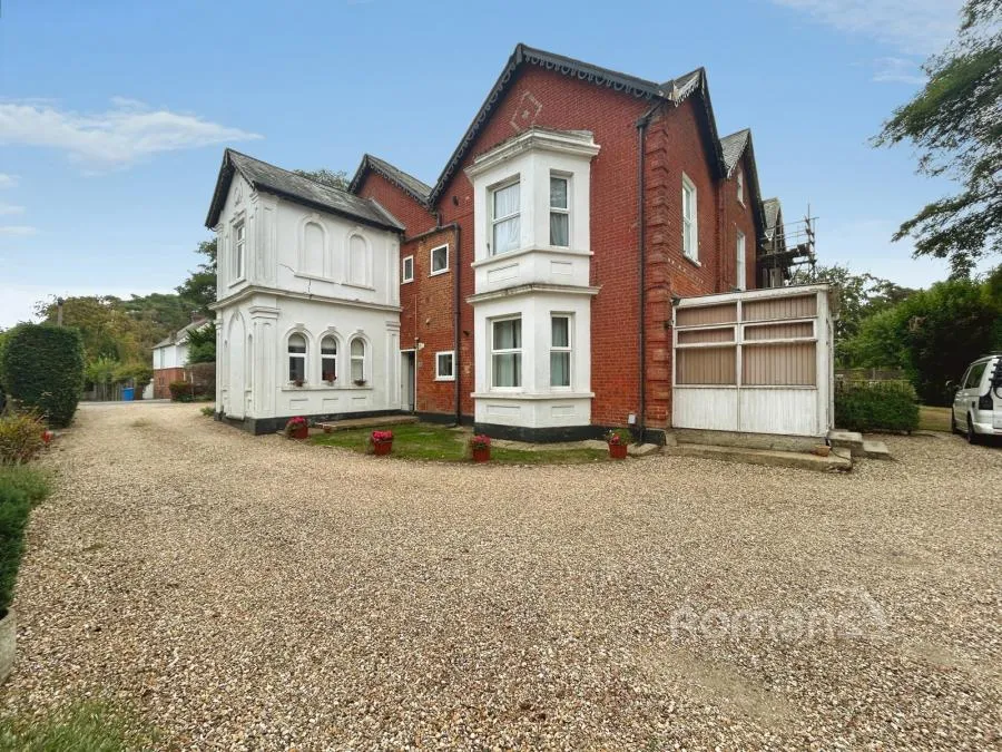 Reading Road South, Fleet, GU52, photo 2
